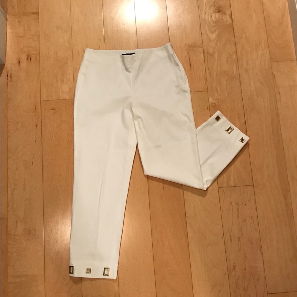 White cropped pants